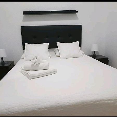 Comoda Habitacion Madrid Luaran gambar