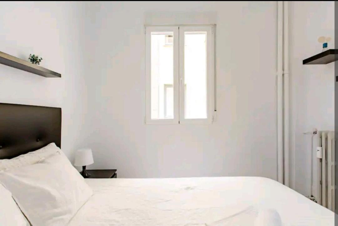 Comoda Habitacion Madrid Luaran gambar